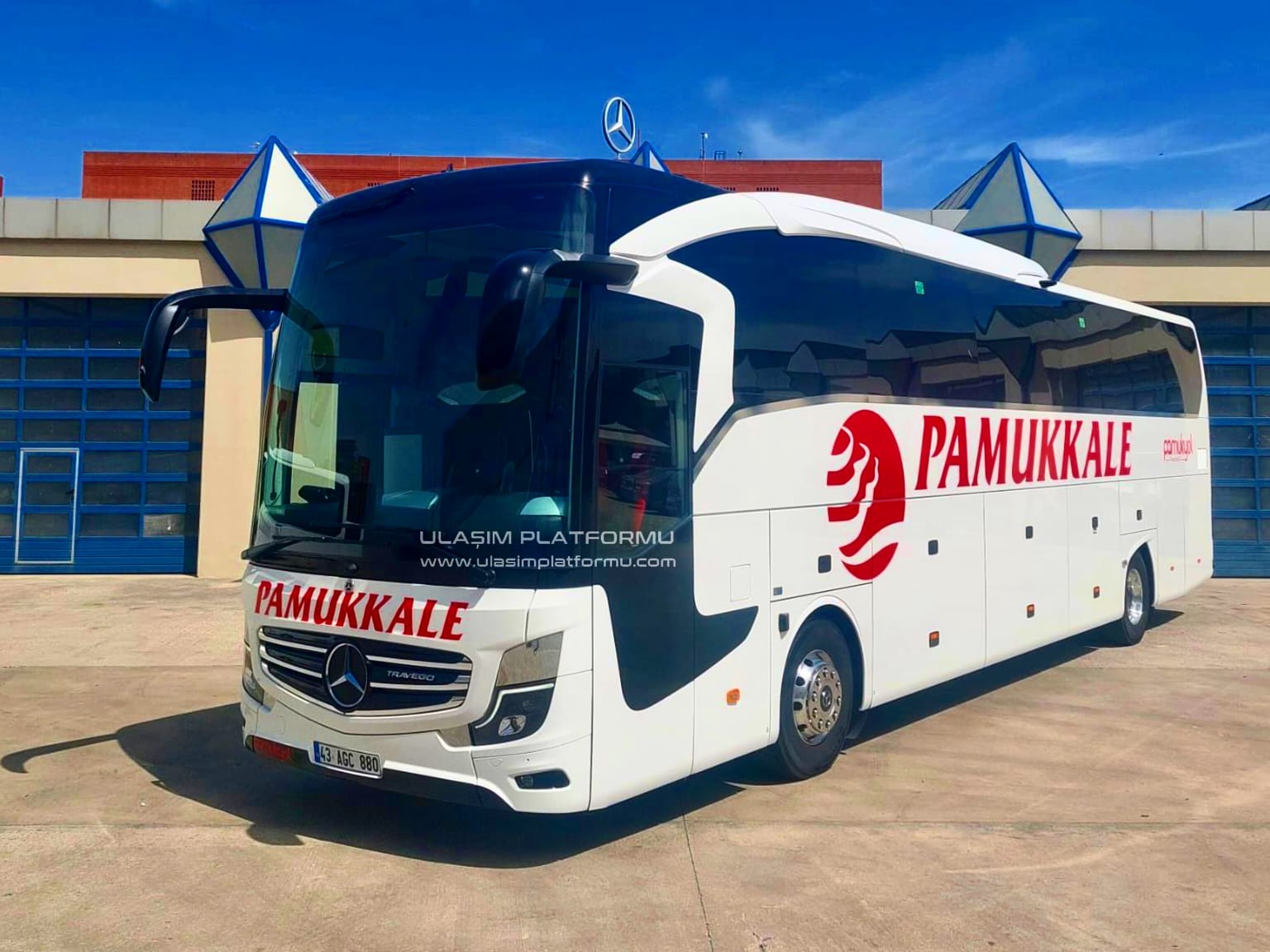 [Resim: 1718393268_4DFaHOx0K57GFUb.jpg]