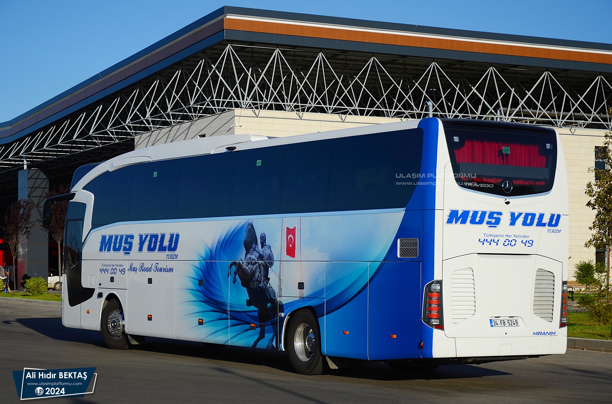 [Resim: 1722203632_t3YCG87OQWbna2B.JPG]