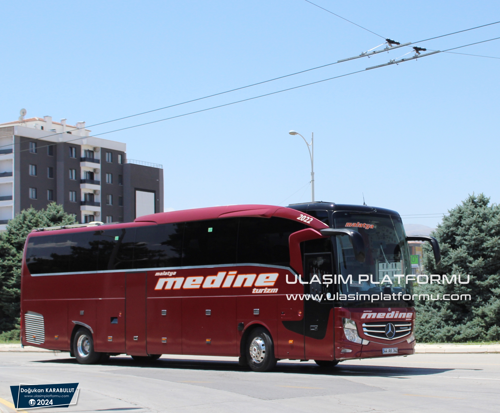 [Resim: 1722336935_ukbFiqNVxuKM39U.jpeg]