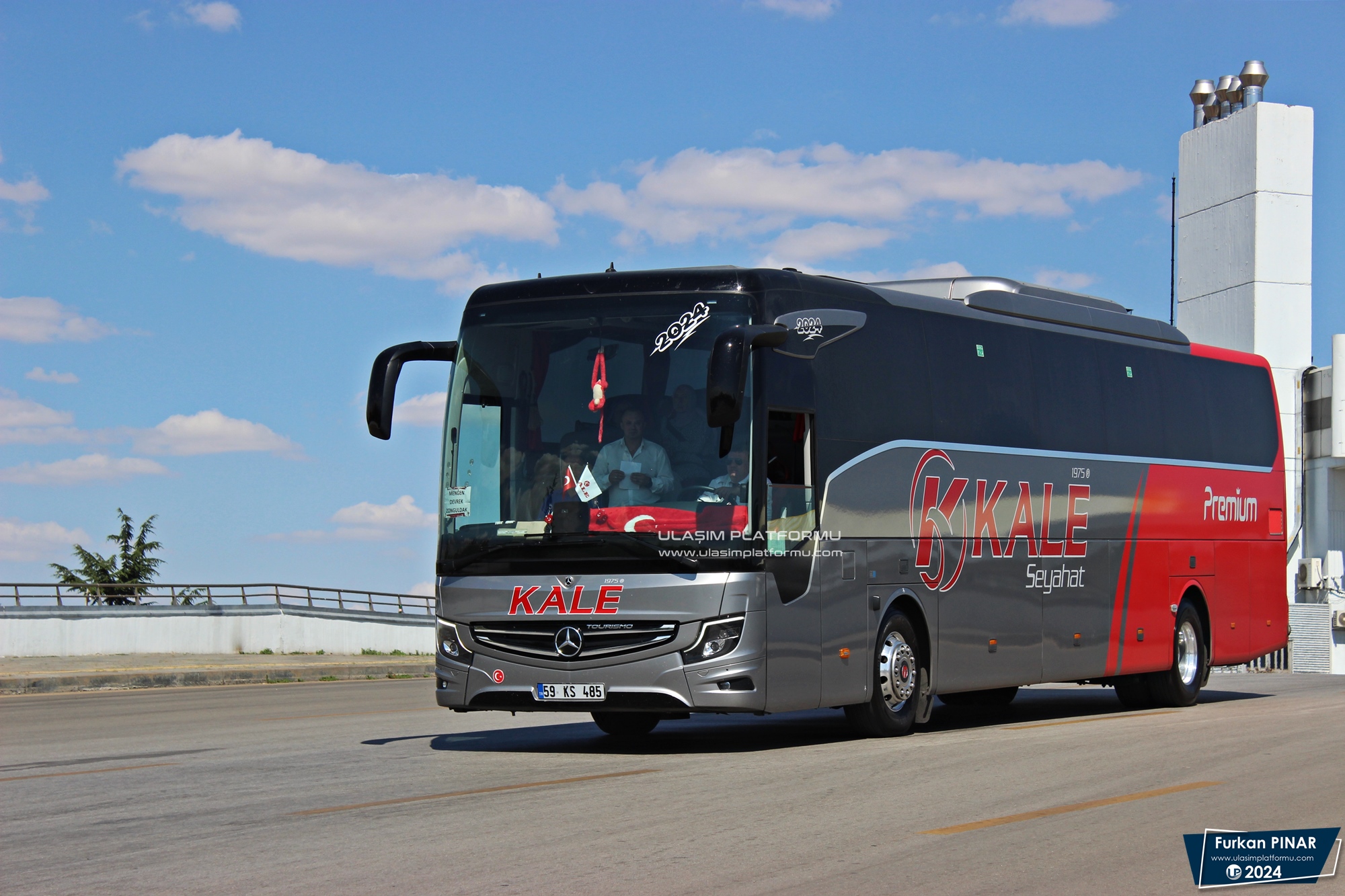 [Resim: 1726393385_v0Od0XZ58WLFsmf.JPG]