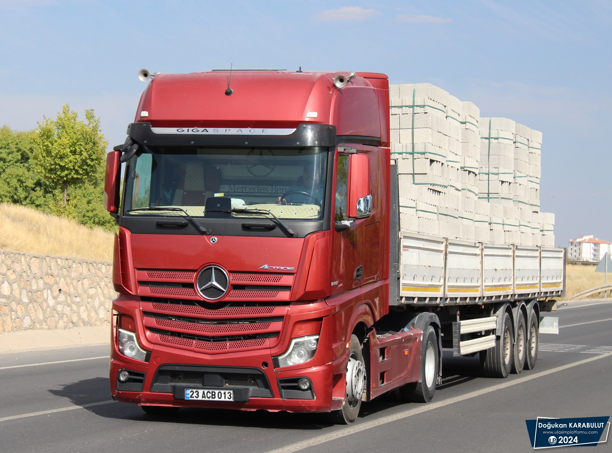 [Resim: 1726702640_UlRUhLlSHNoFsgt.jpeg]