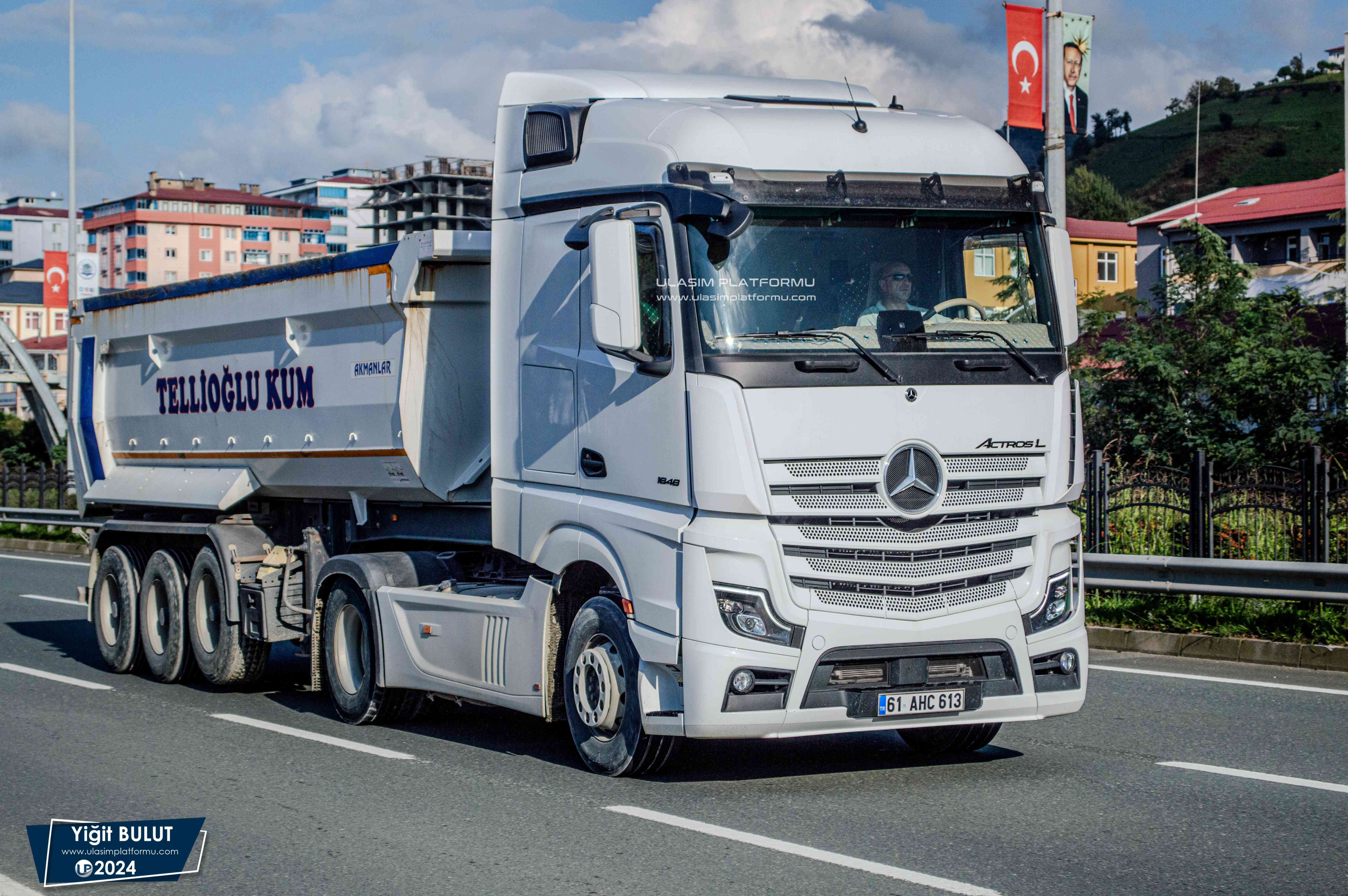 [Resim: 1727964684_bYRYSlfQyhfxjO7.jpg]