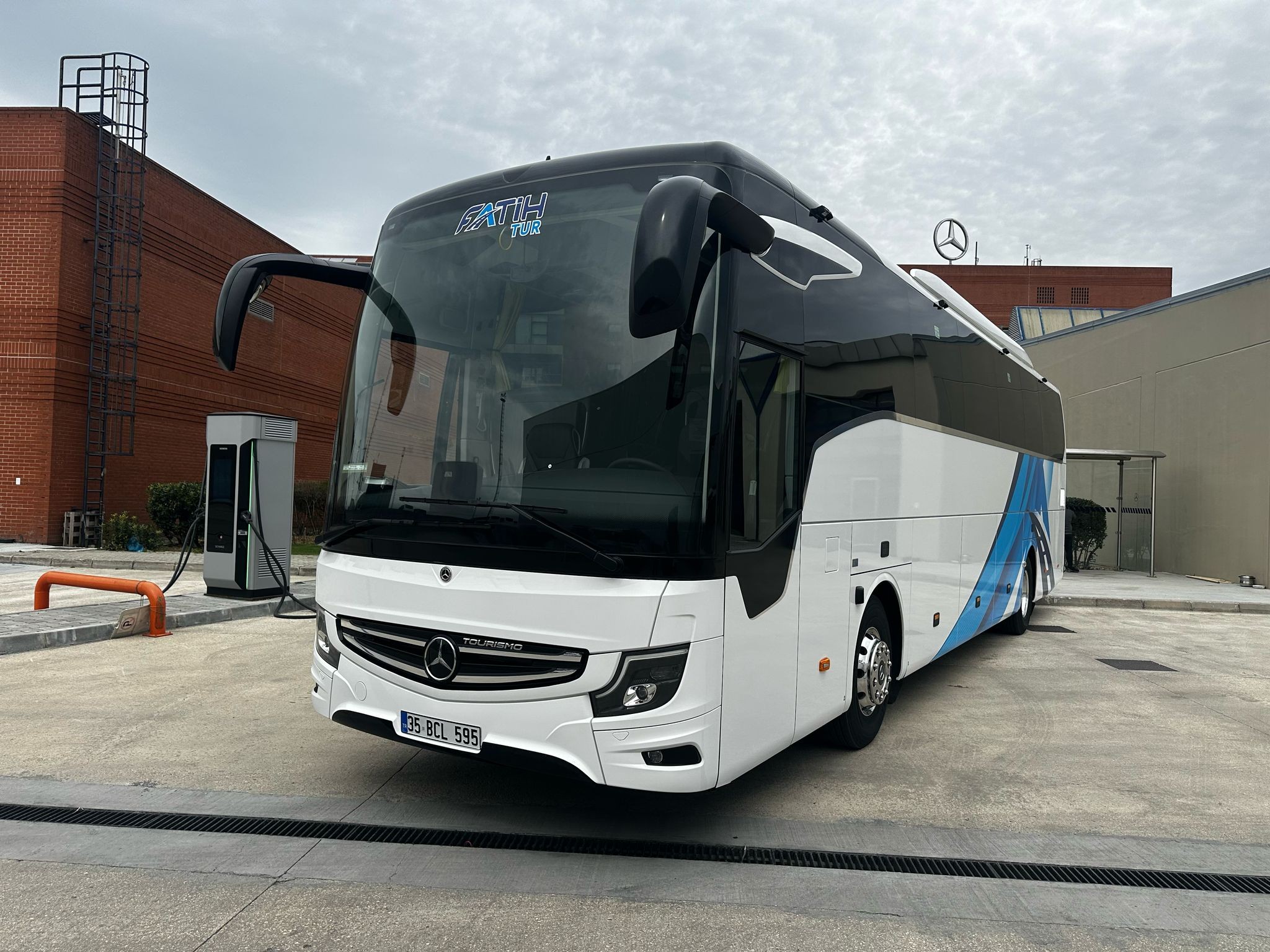 [Resim: 1743200432_79S8aEYjp7hPcS3.jpg]