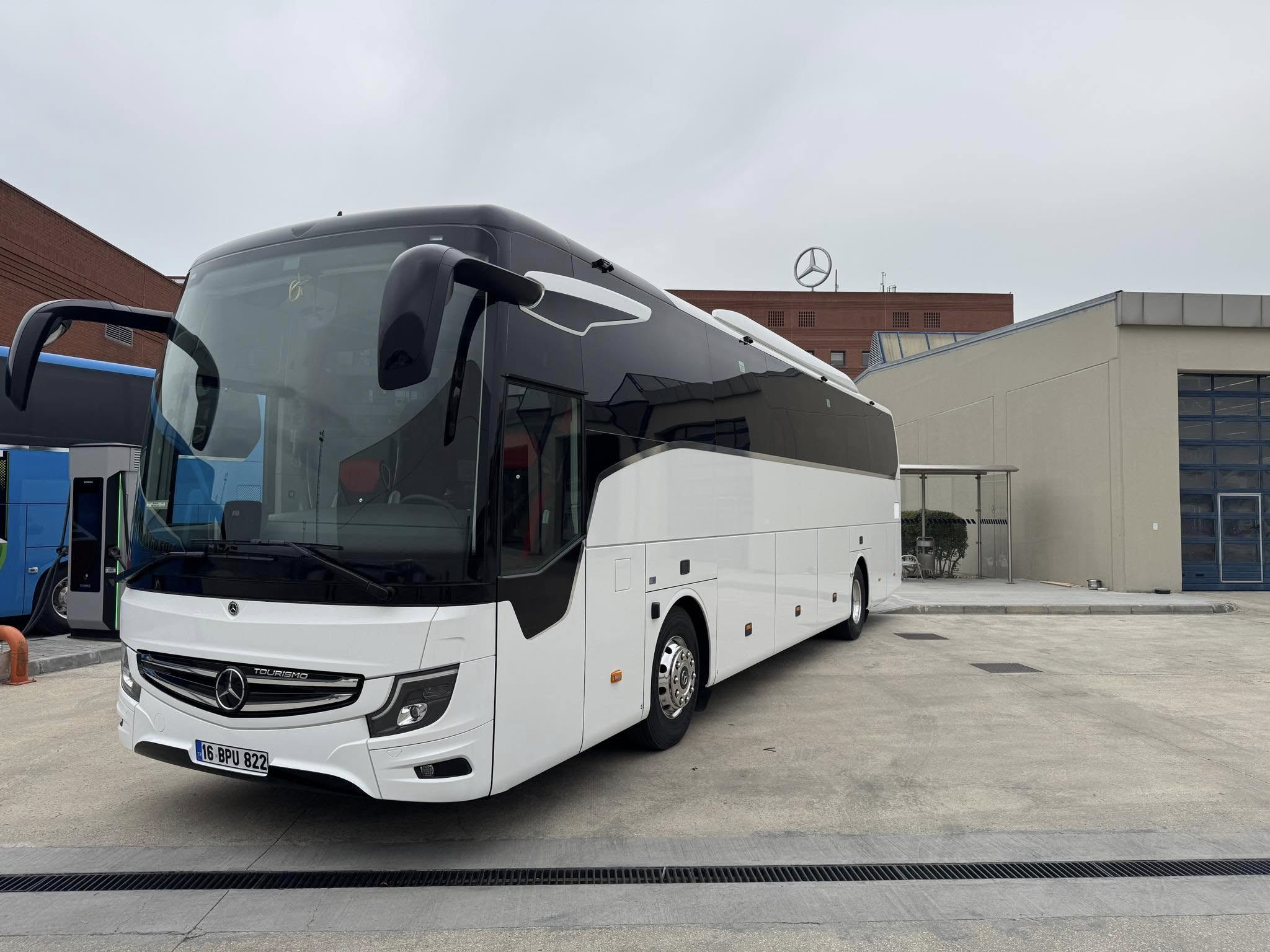 [Resim: 1743200569_UCyWaTIoHr3PCNV.jpg]