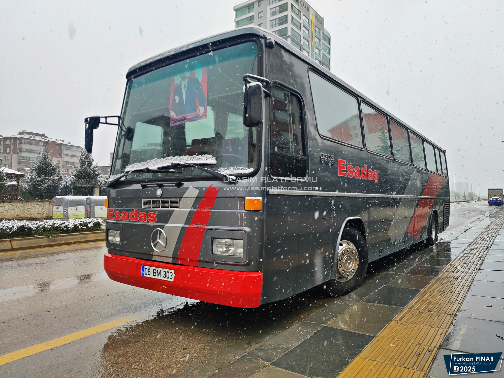 [Resim: 1744528086_VnmwQehmx1NS2gO.jpg]