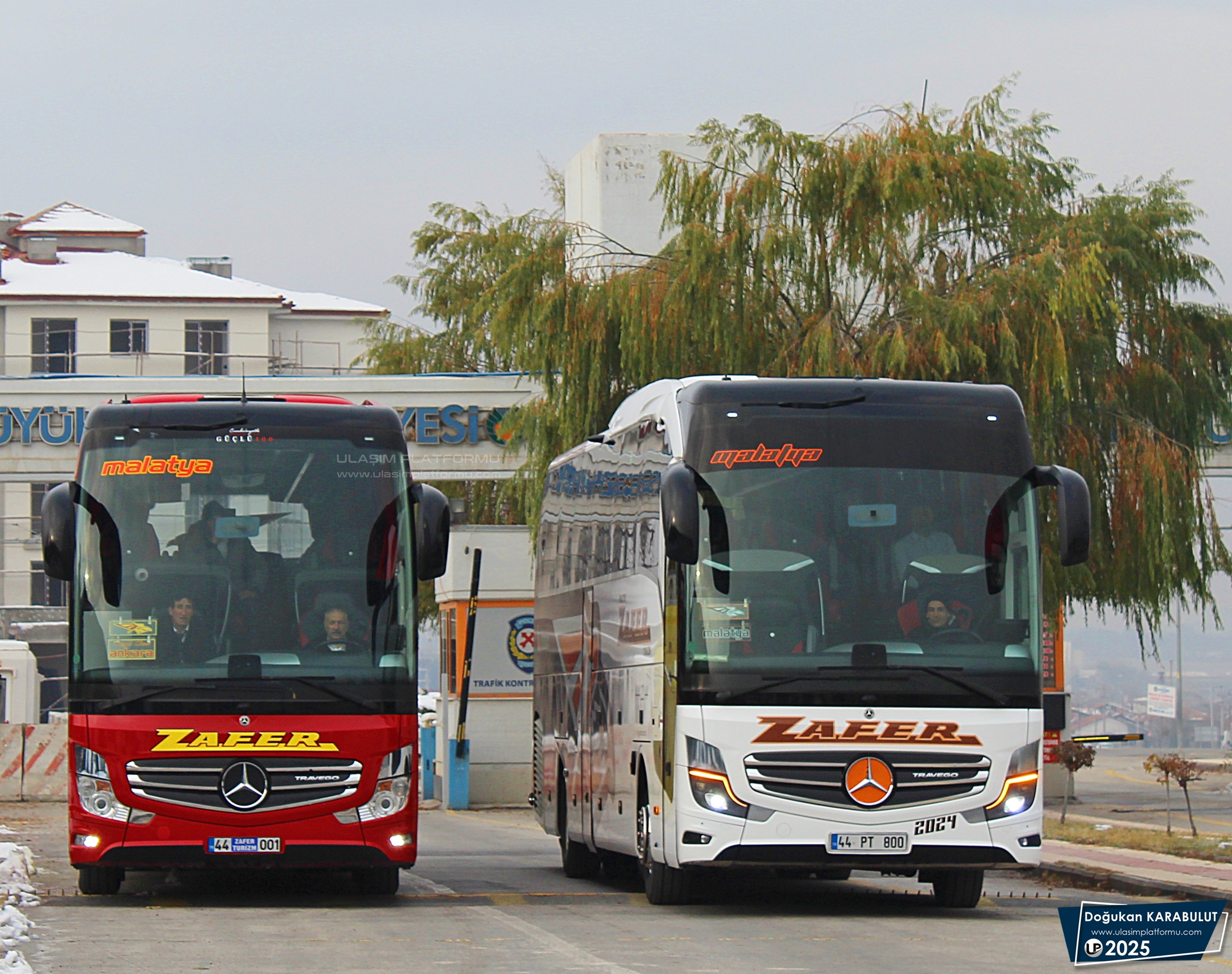 [Resim: 1745134785_aH9d7AocJbs4DpN.JPG]