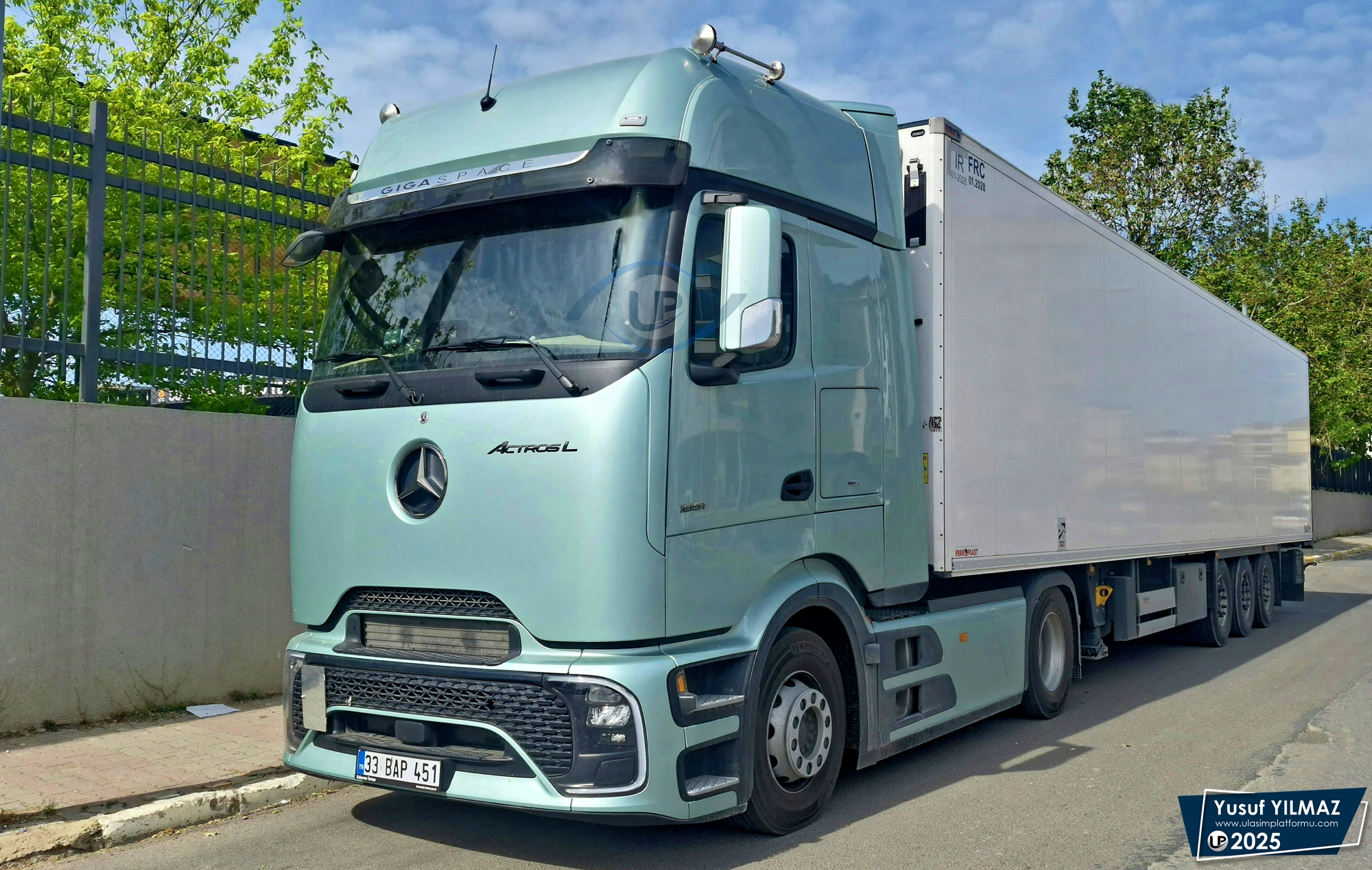 [Resim: 1748027577_Jn1haTTKX1DFniQ.jpg]