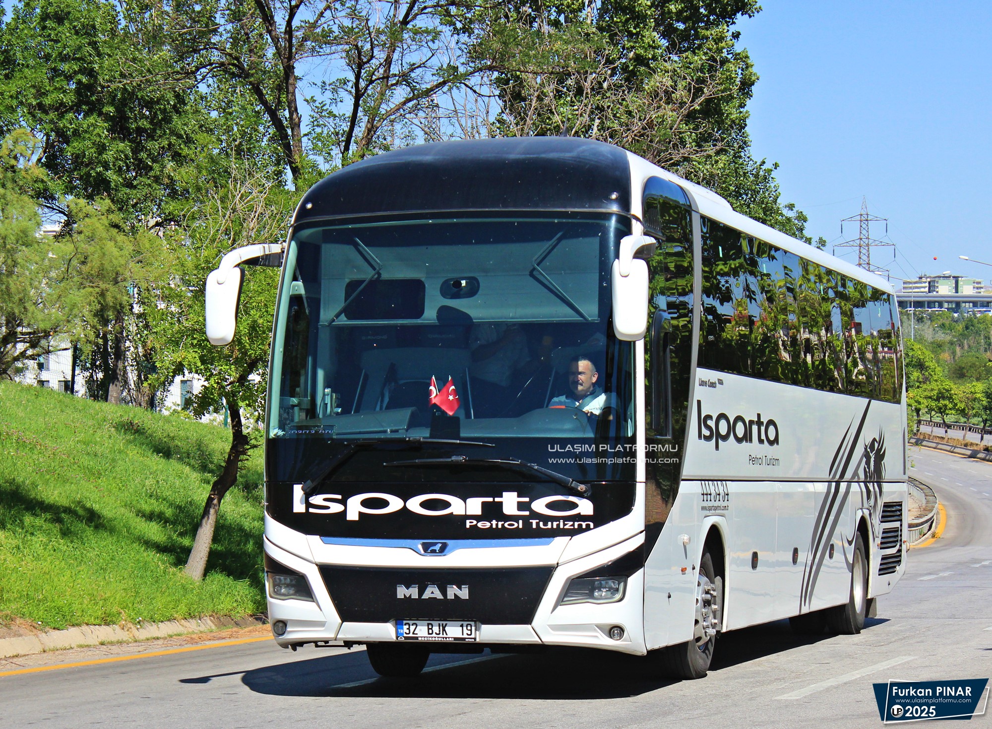 [Resim: 1755192081_rTlnLLNWkS8VdxK.JPG]