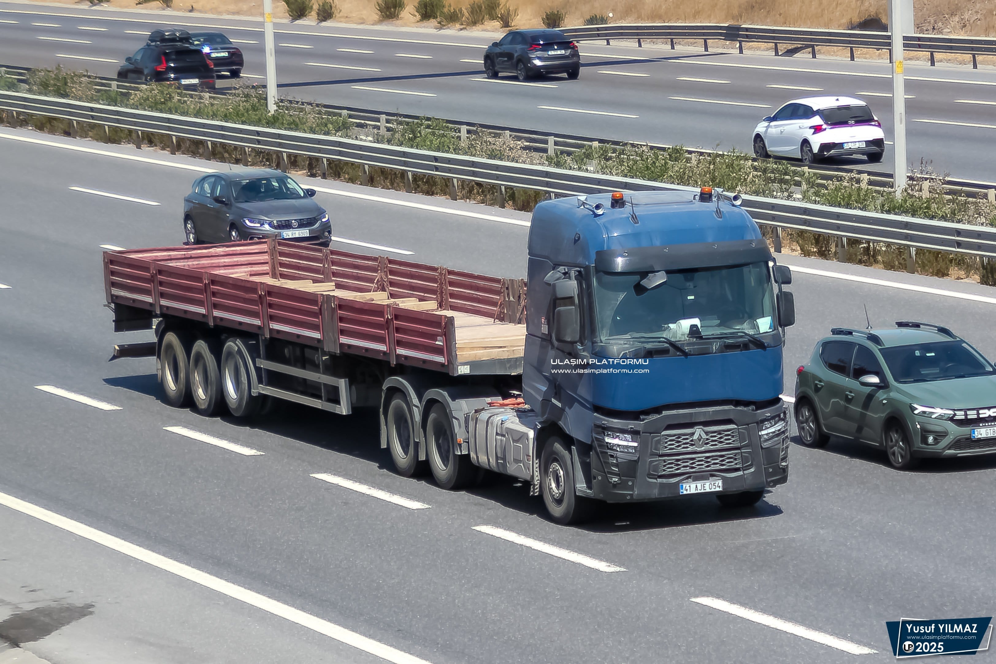 [Resim: 1756730631_JBcuBFRMgQDsR0s.jpg]