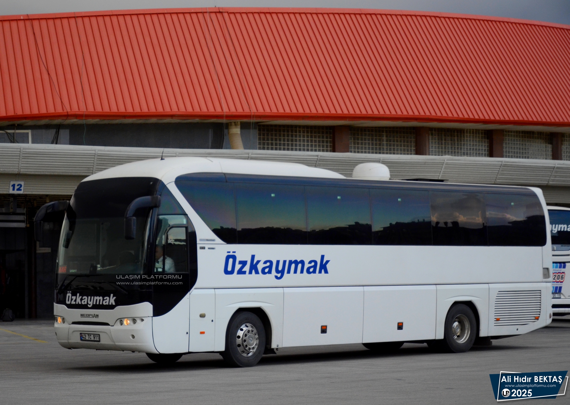 [Resim: 1758492618_f7U2iyWLL4RM2nM.JPG]