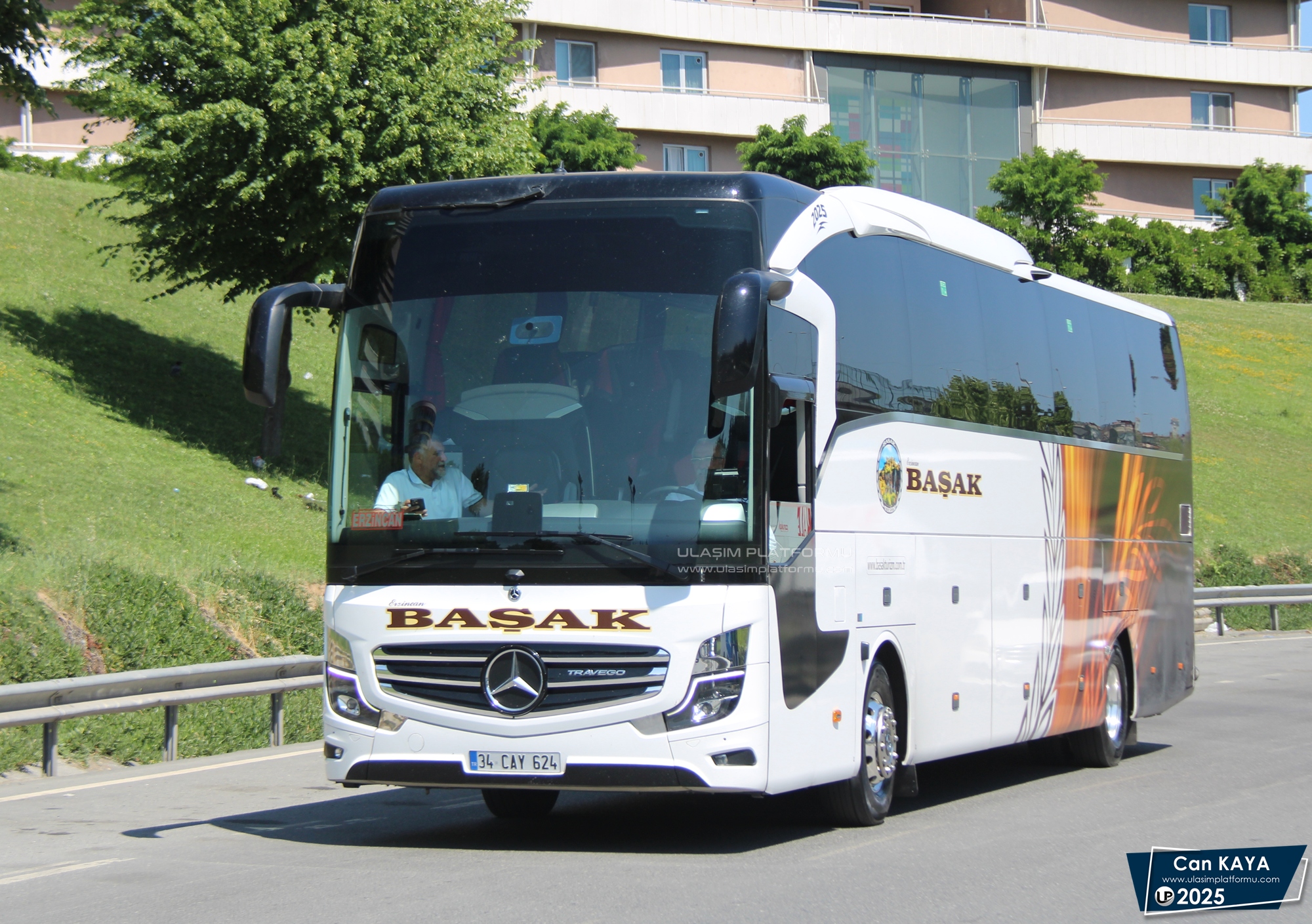 [Resim: 1764461154_YVGt16y3vSuoV1E.JPG]