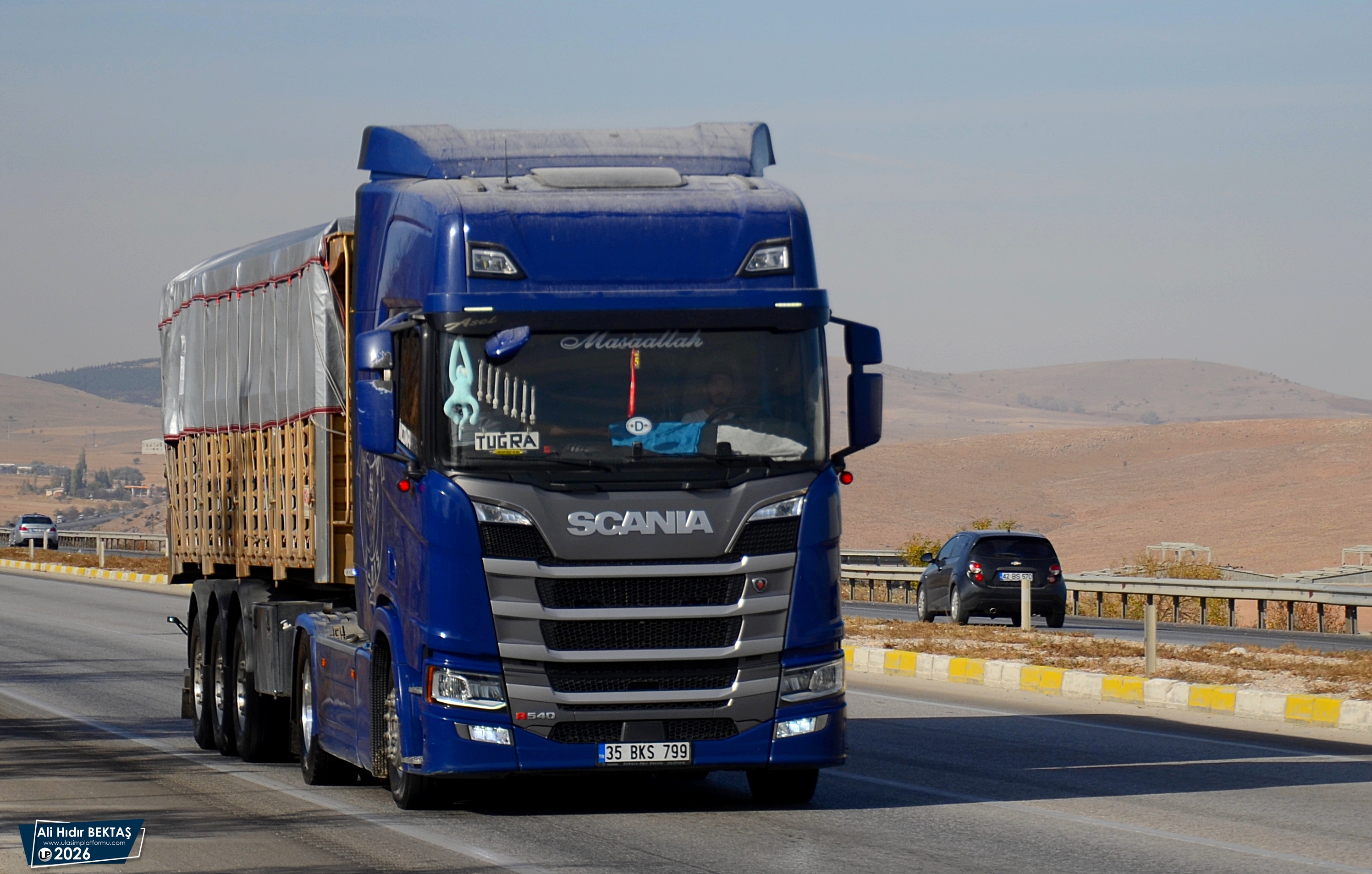 [Resim: 1776378517_Ju2x0BOZVnX4V0i.JPG]