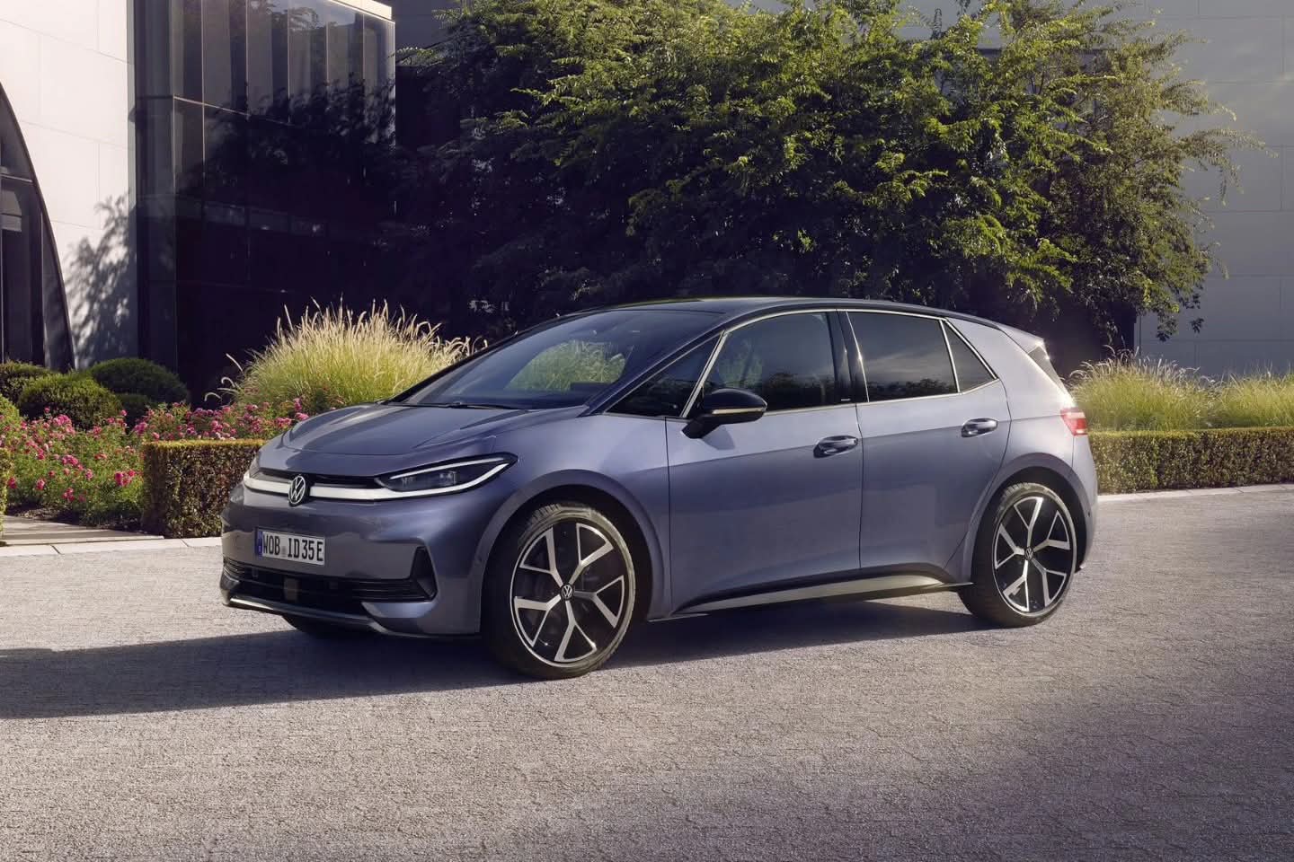 [Resim: 1776450656_PZeyiRjq0nAxpn1.jpg]